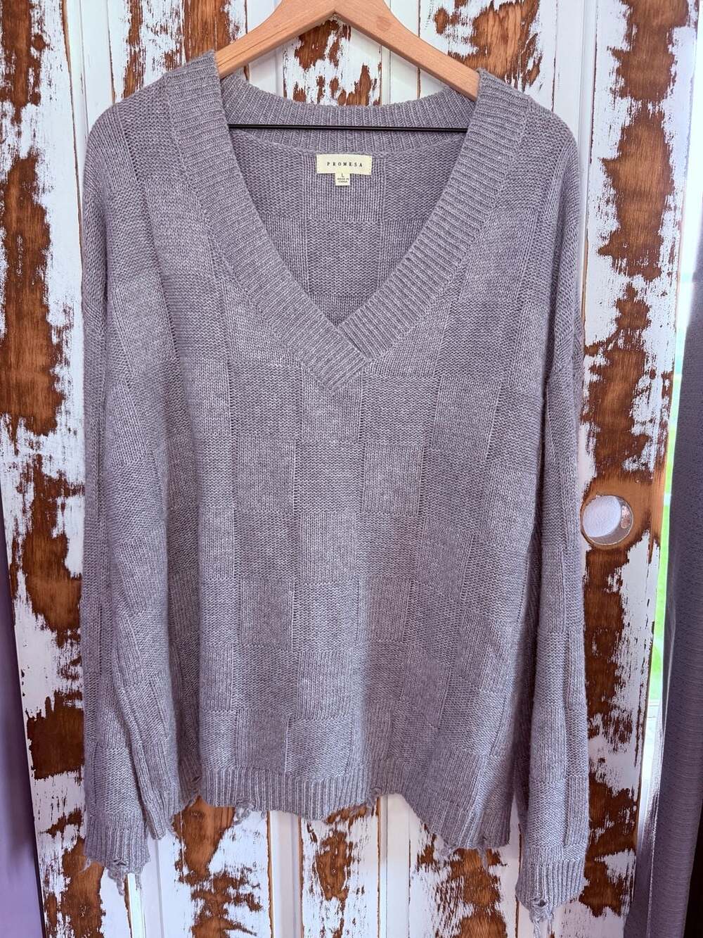 Promesa Women’s Large Gray V-Neck Patchwork Knit Sweater Size L Distressed Hem